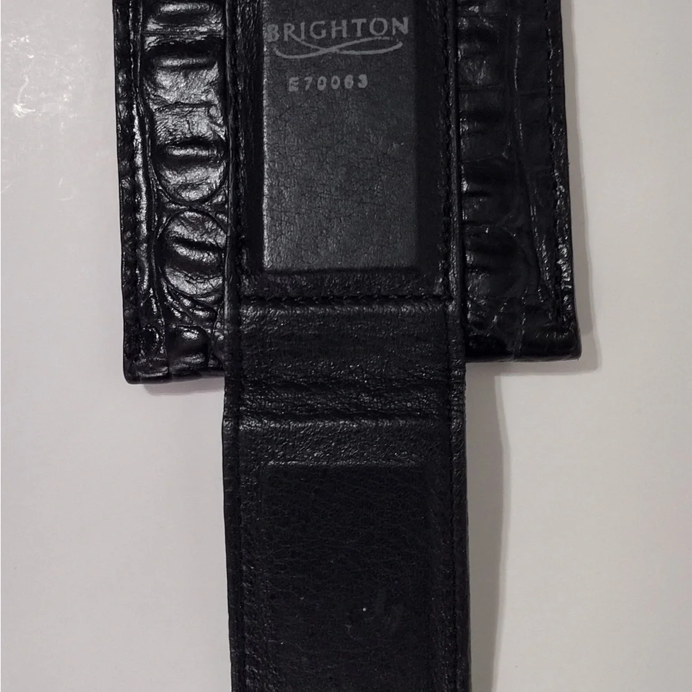 Brighton Black Textured Card Holder pre owned Exellent condition